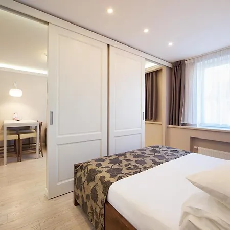 Hotel apartamentowy Myapartments 3*